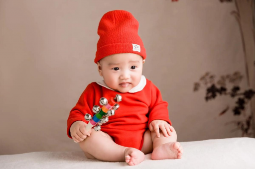 永新宝宝睡觉头发出汗